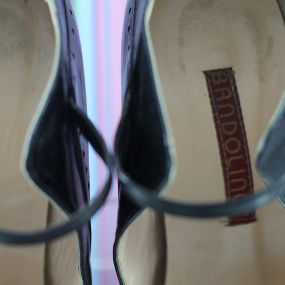 Bandolino Black Leather Heels - Picture 8 of 16